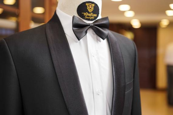 Cách chọn chất liệu vải may vest cao cấp cho bộ suit đẹp